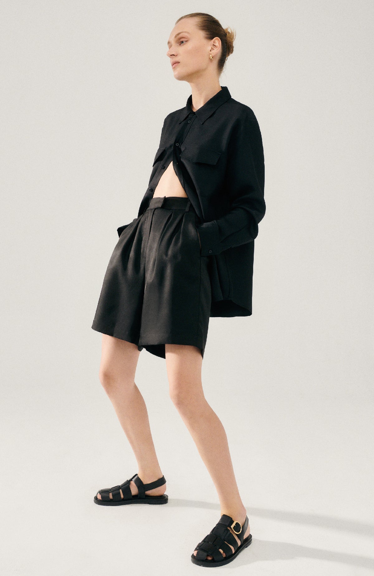 Short en twill noir à double pli