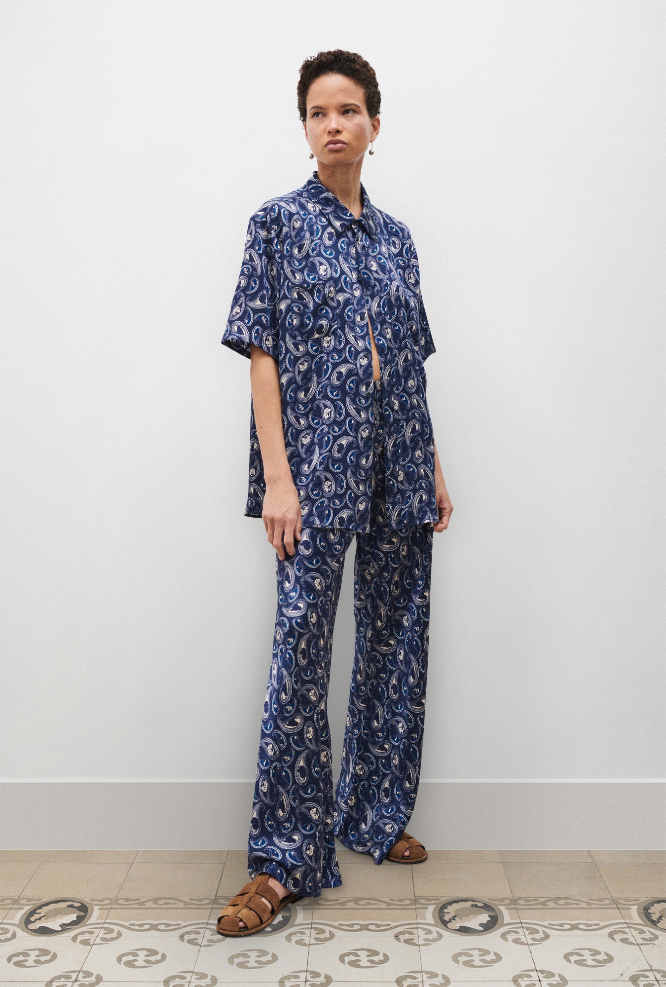 Pantalon coupé en biais Hounds Paisley