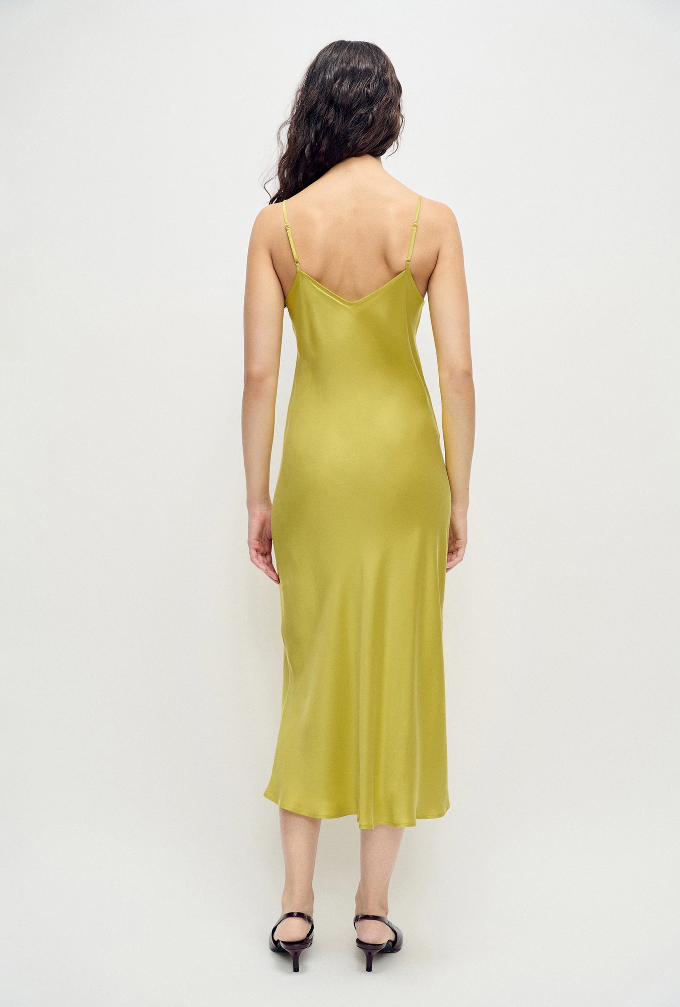 Robe nuisette des années 90 vert anis