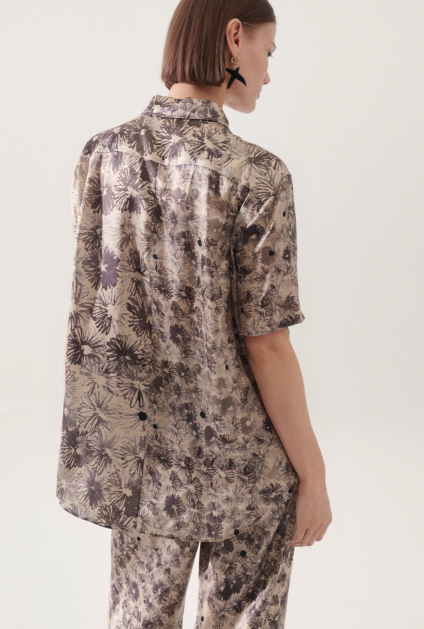 Chemise ample à manches courtes motif floral aster