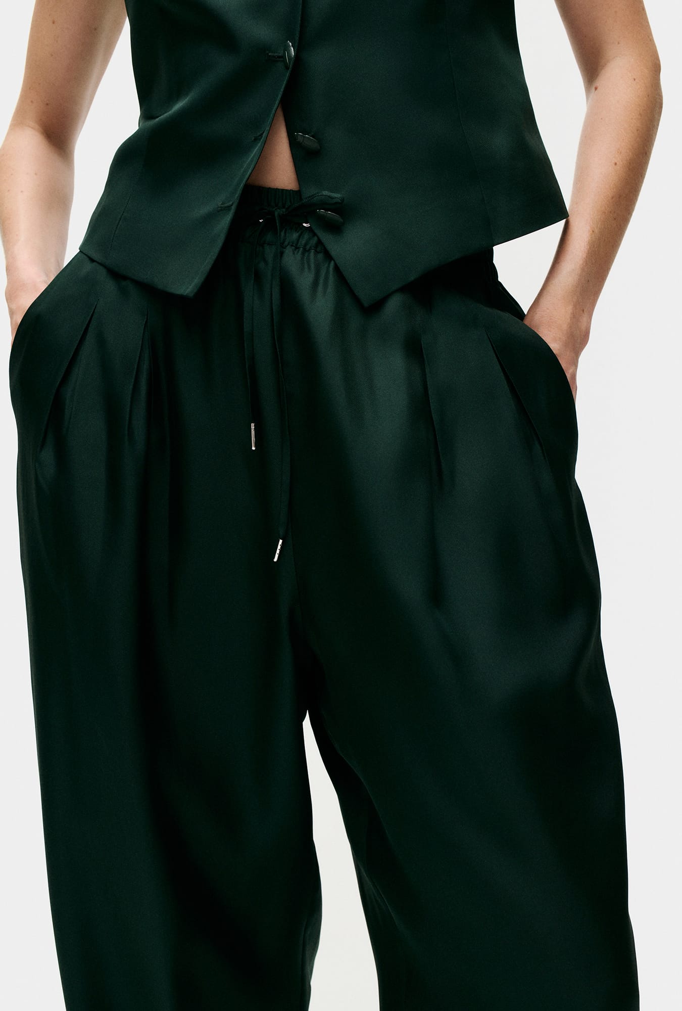 Twill Slouch Pants Scarab