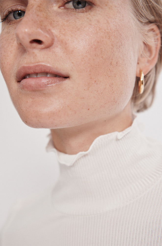 Ribbed Turtleneck White