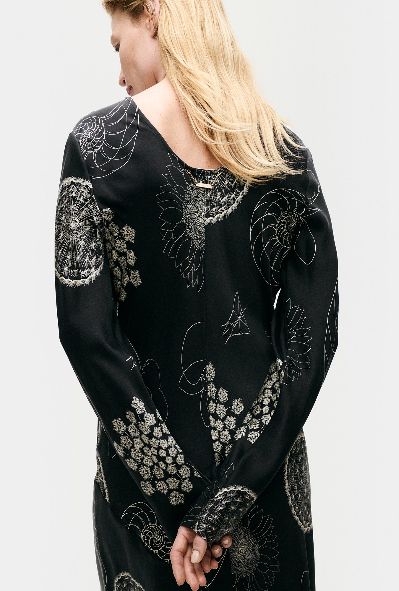 Robe longue en biais Fibonacci noire