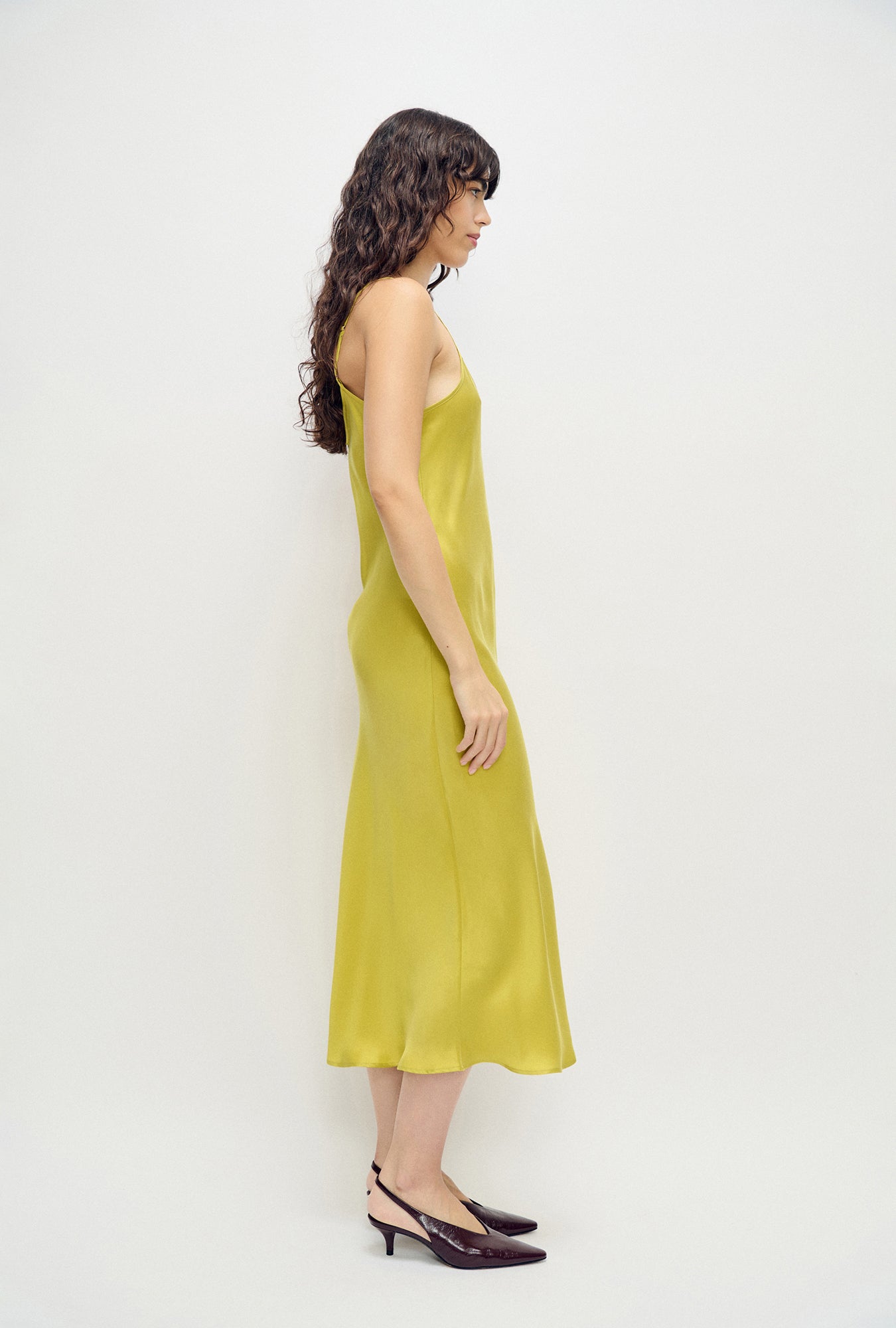 Robe nuisette des années 90 vert anis