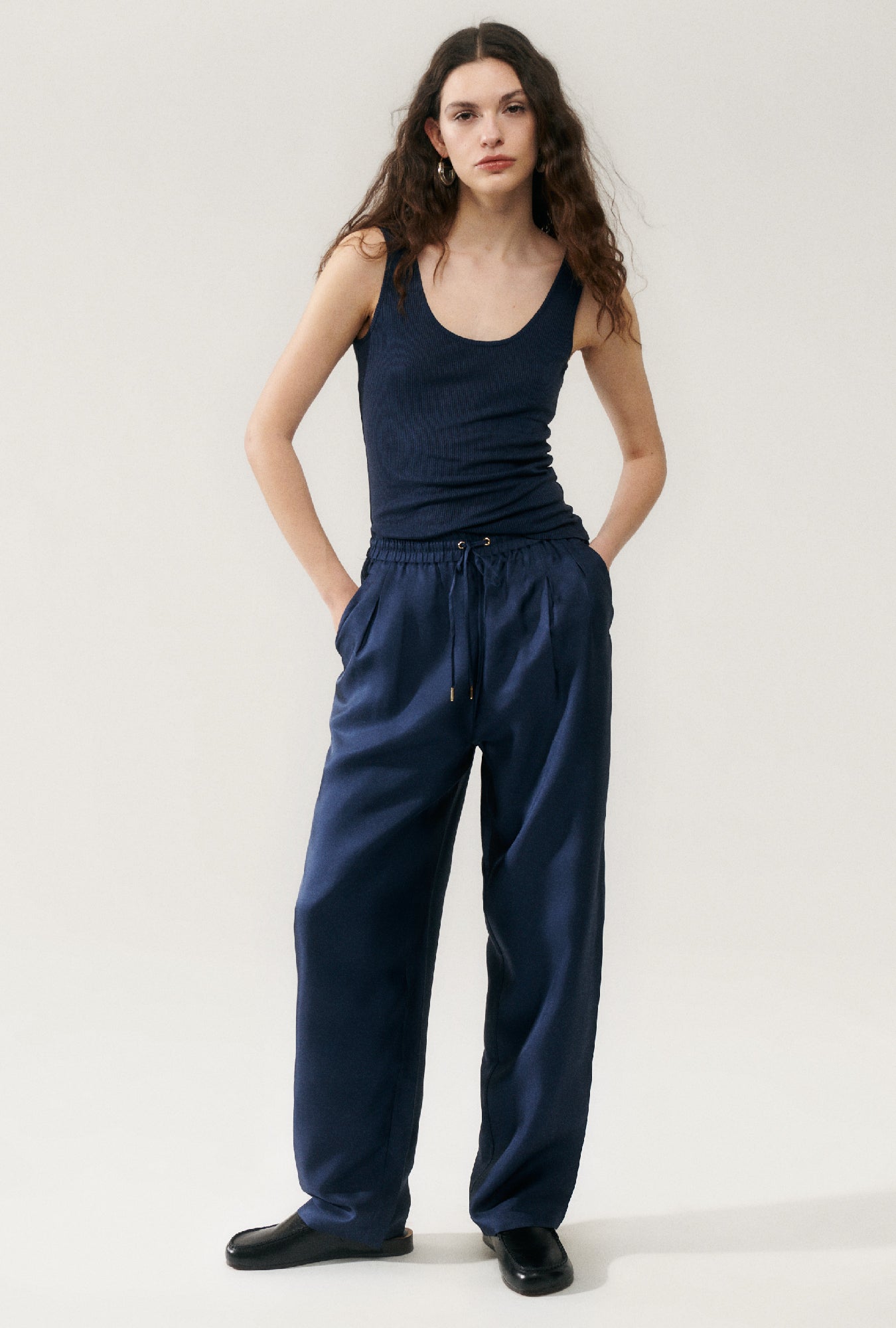 Pantalon ample en sergé minuit