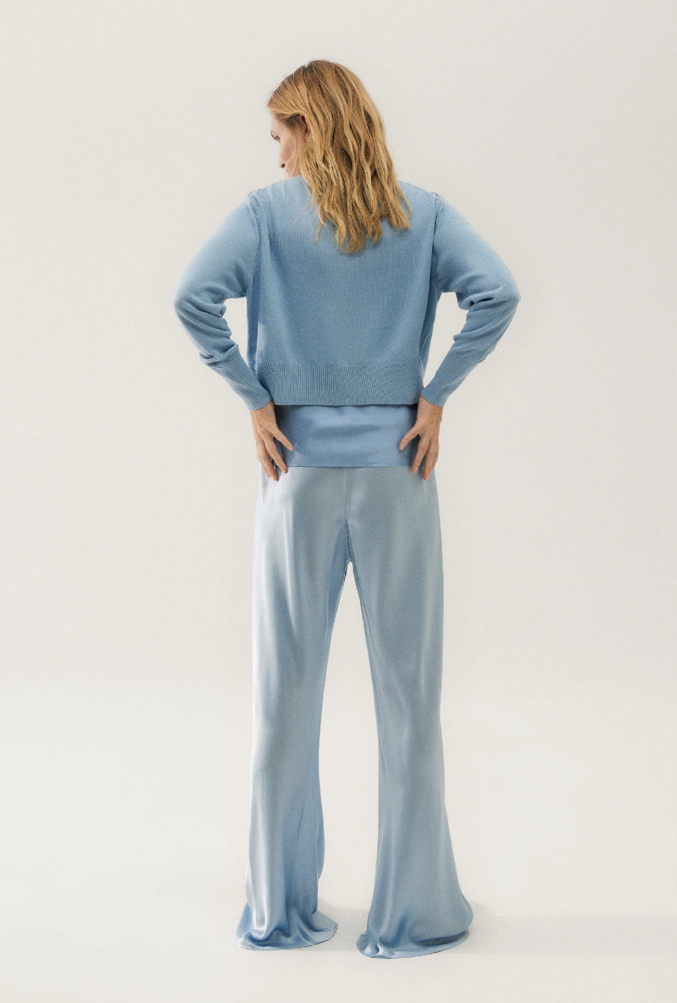 Cardigan court bleu ciel