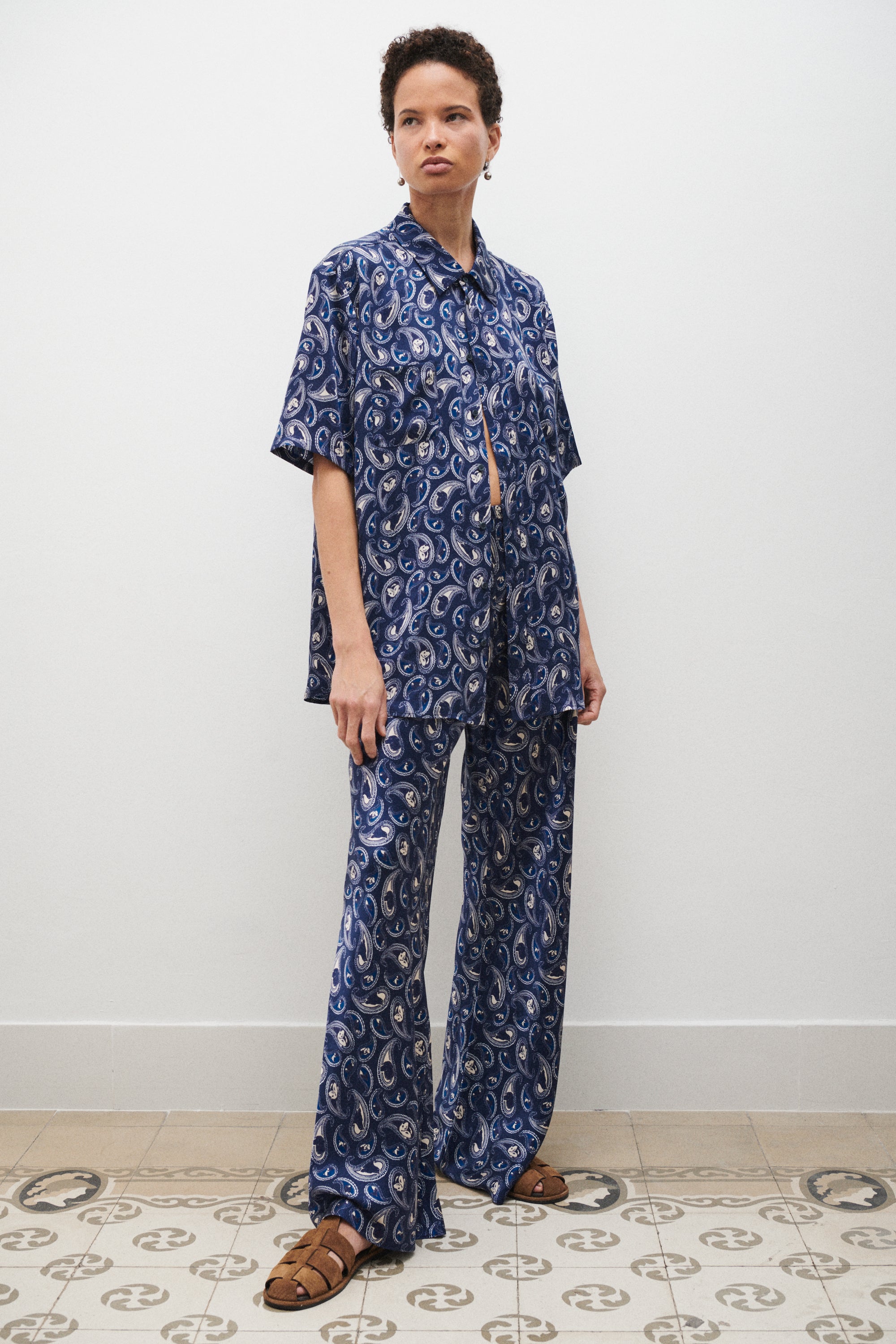 Pantalon coupé en biais Hounds Paisley