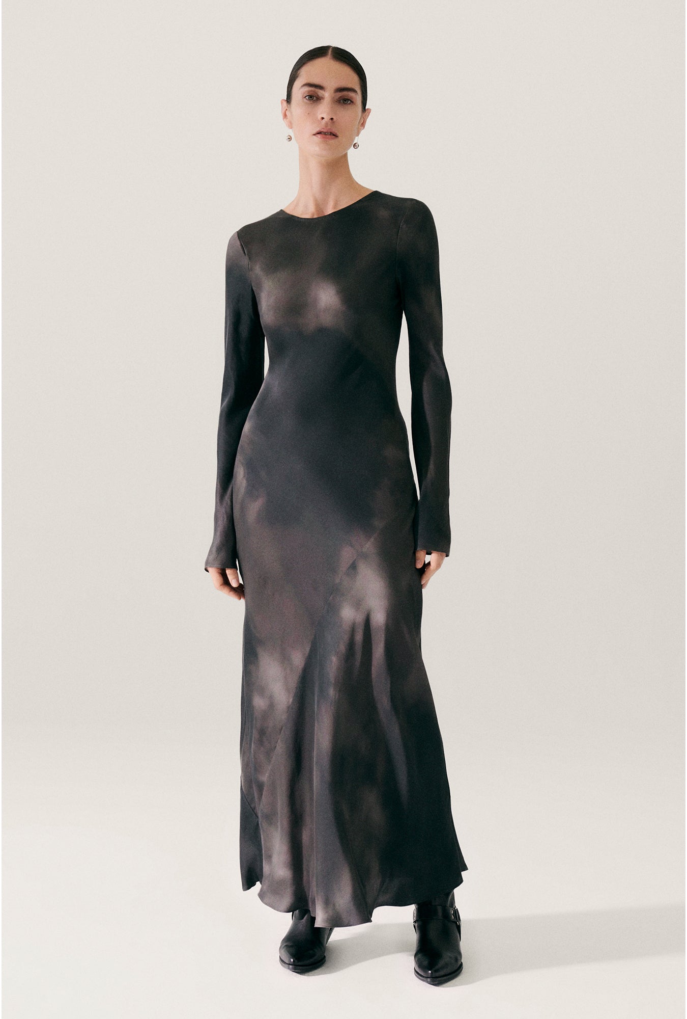 Robe biaisée manches longues Smoke