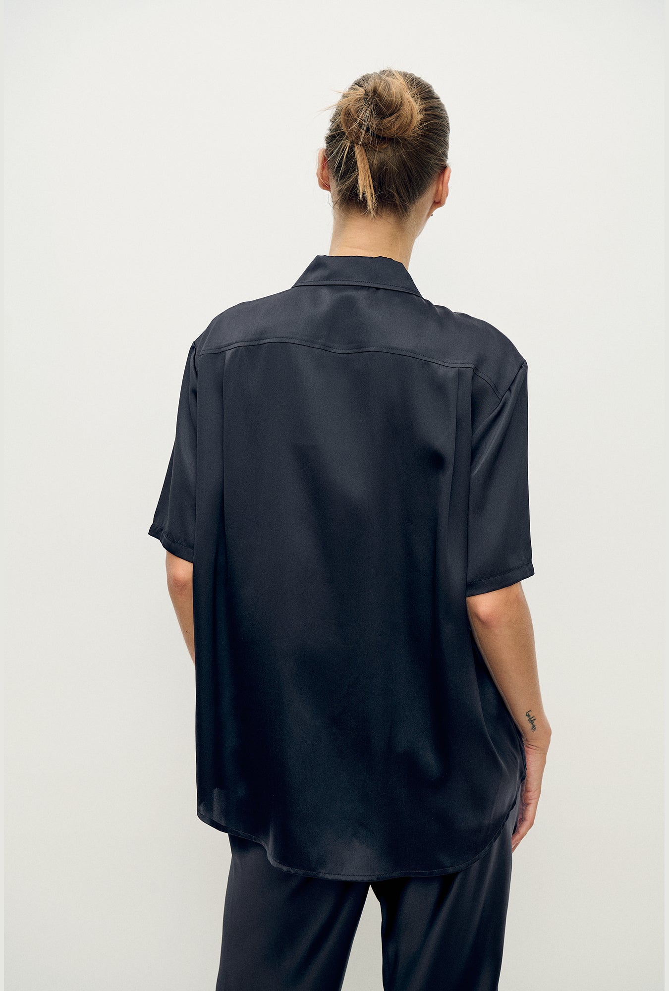 Chemise boyfriend noire à manches courtes
