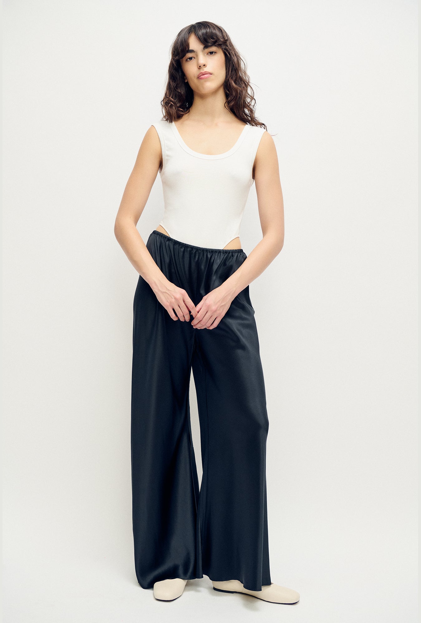 Body string ajouré blanc