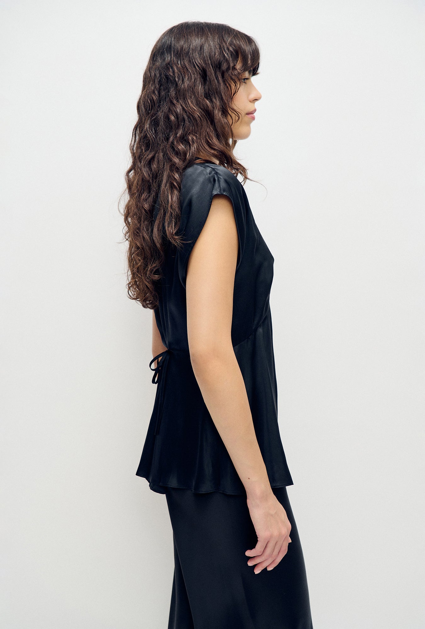 Haut col en V noir
