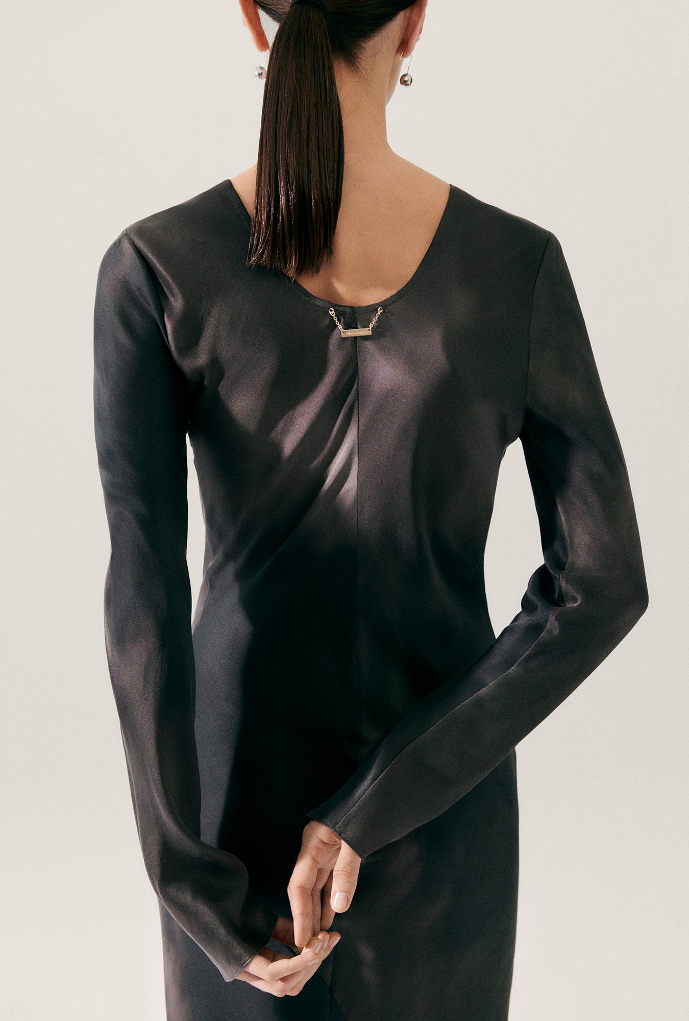 Robe biaisée manches longues Smoke