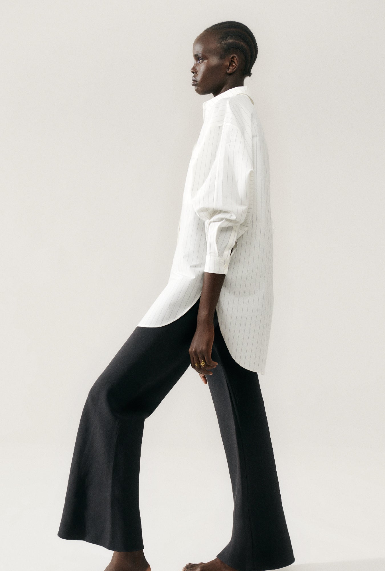 Chemise ronde en soie de coton à rayures blanches