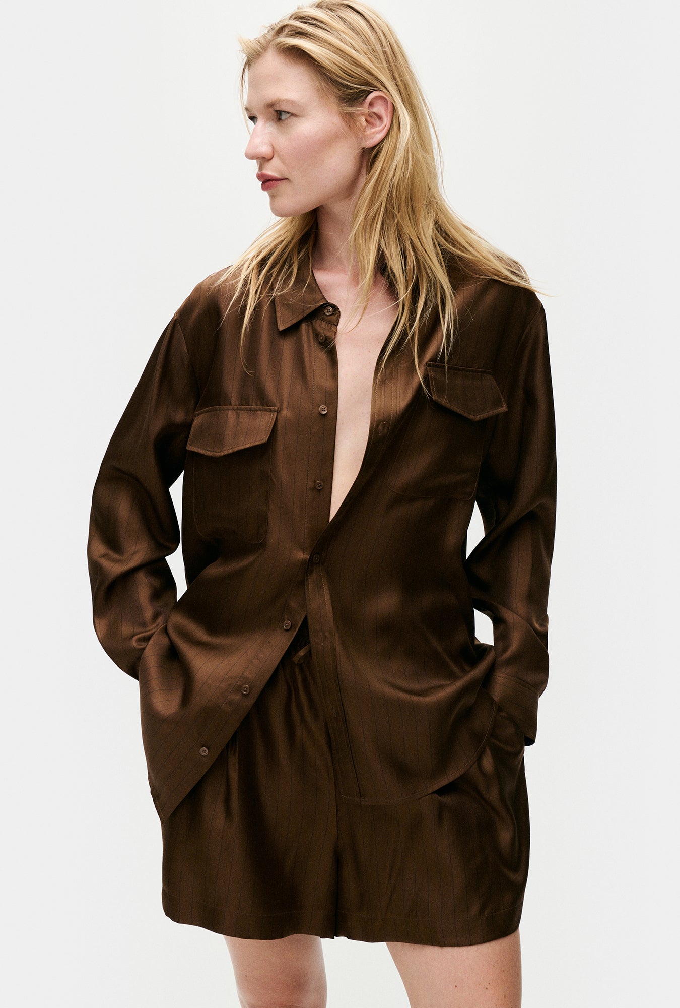 Chemise Boyfriend En Sergé À Rayures Fines Earth Foncée